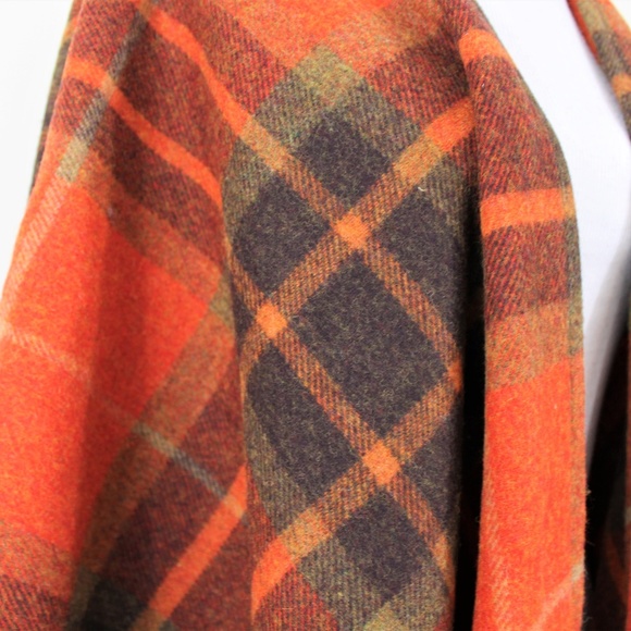 New Made in Ireland Lambs' Wool Wrap Cape Plaid Orange Tan - Picture 5 of 9